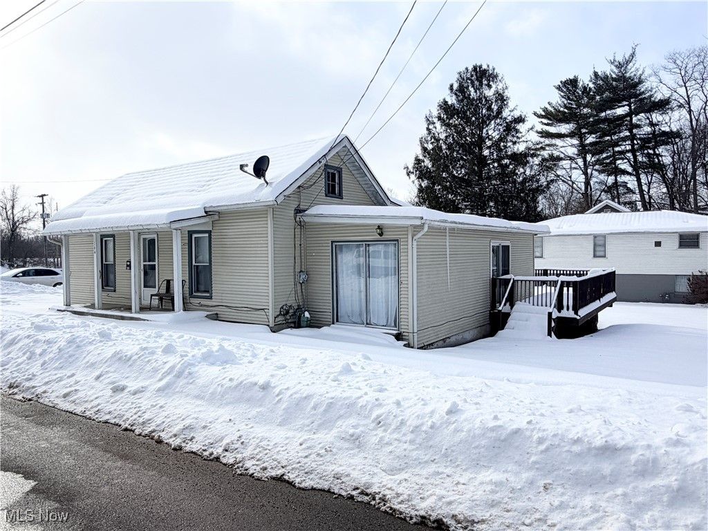 Photo of 164 N Grant Street, Millersburg, OH 44654 (MLS # 5184115)