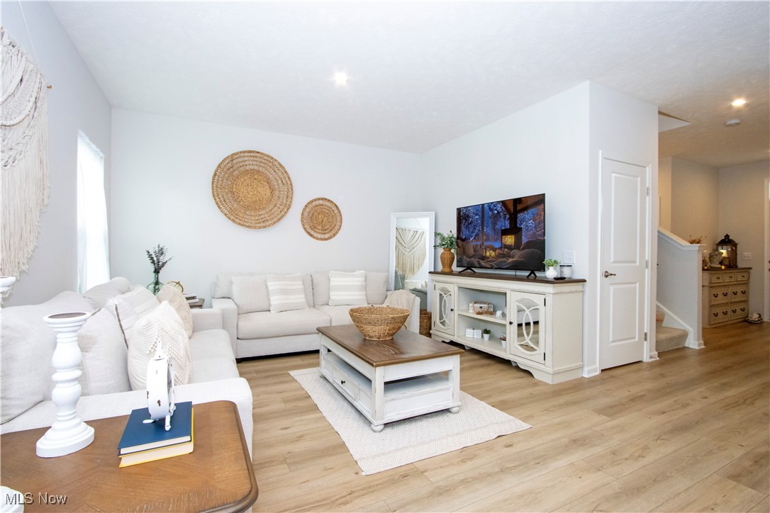 Wooster, Ohio 44691, United States, 3 Bedrooms Bedrooms, ,3 BathroomsBathrooms,Residential,Active,121330