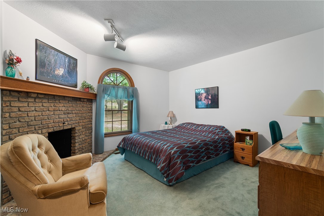 Williamsburg Estates - Residential