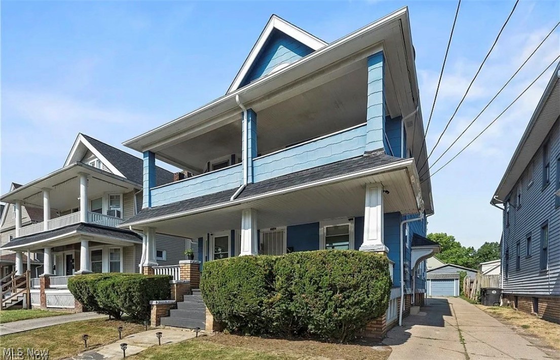 Applewood - Residential Income