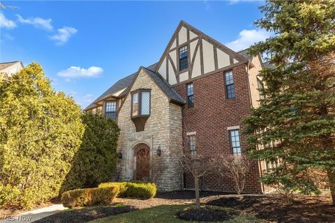 Condo For Sale - 39489 Tudor Drive<br/> Willoughby, OH 44094