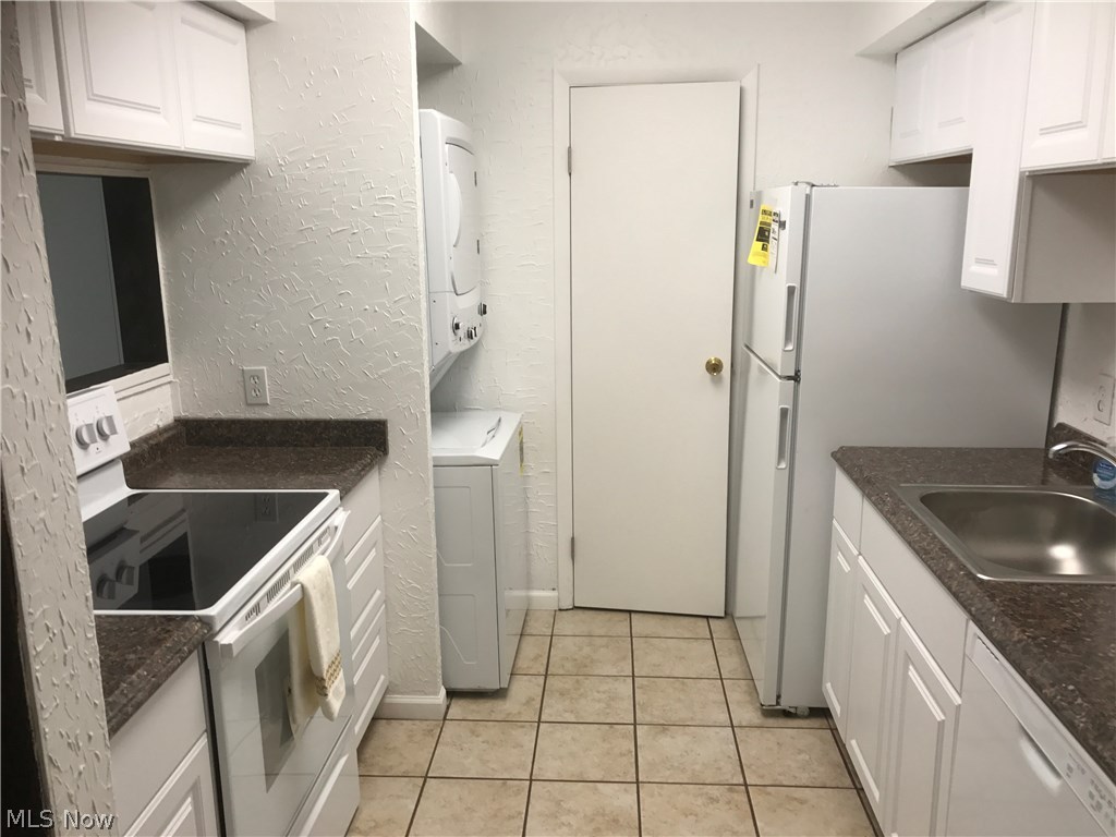 Aurora Shores Condo - Residential