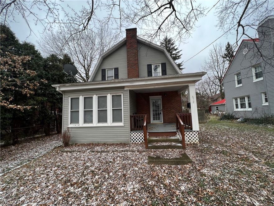 Are you looking for a great first-time home buyer property or a great rental property? Look no further! This three-bedroom one-bathroom colonial is in the heart of Goodyear Heights and is waiting for you. Set up a private showing today!