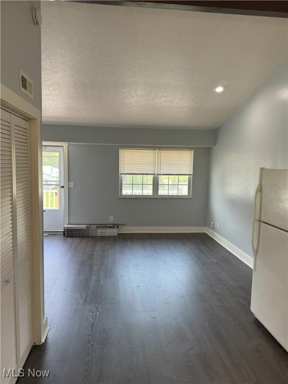 Lakemore, Ohio 44250, United States, 4 Bedrooms Bedrooms, ,2 BathroomsBathrooms,Residential,Contingent,208307