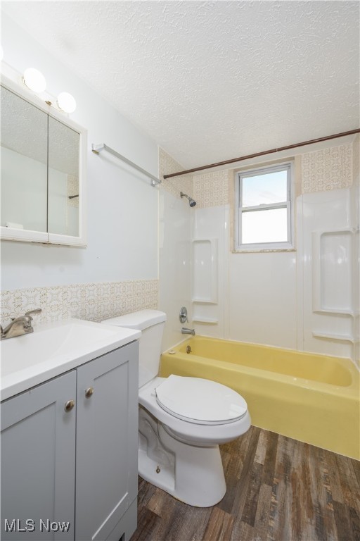 Lakemore, Ohio 44250, United States, 4 Bedrooms Bedrooms, ,2 BathroomsBathrooms,Residential,Contingent,208307