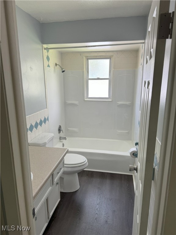 Lakemore, Ohio 44250, United States, 4 Bedrooms Bedrooms, ,2 BathroomsBathrooms,Residential,Contingent,208307