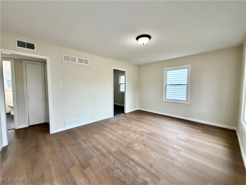 Photo of 1936 Norwood Avenue NW, Warren, OH 44485 (MLS # 5178129)