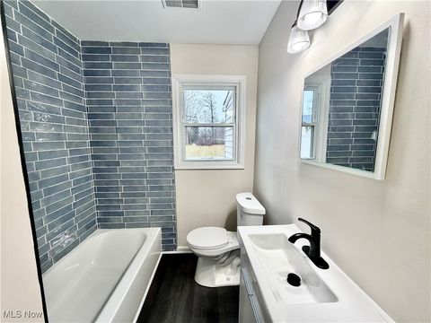 Tiny photo for 1936 Norwood Avenue NW, Warren, OH 44485 (MLS # 5178129)