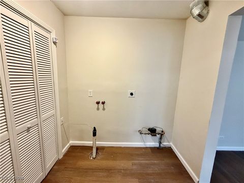 Tiny photo for 1936 Norwood Avenue NW, Warren, OH 44485 (MLS # 5178129)