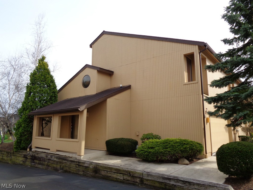 Summit Condo Ph IV - Residential