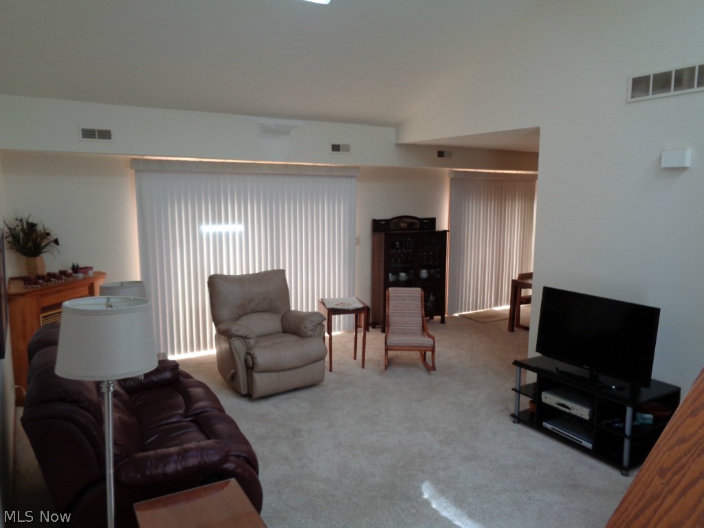Summit Condo Ph IV - Residential