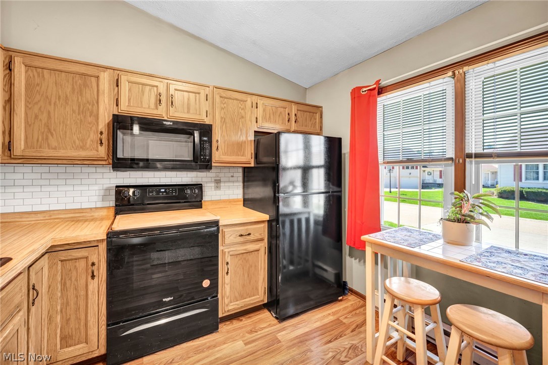 Creekside Vill - Residential