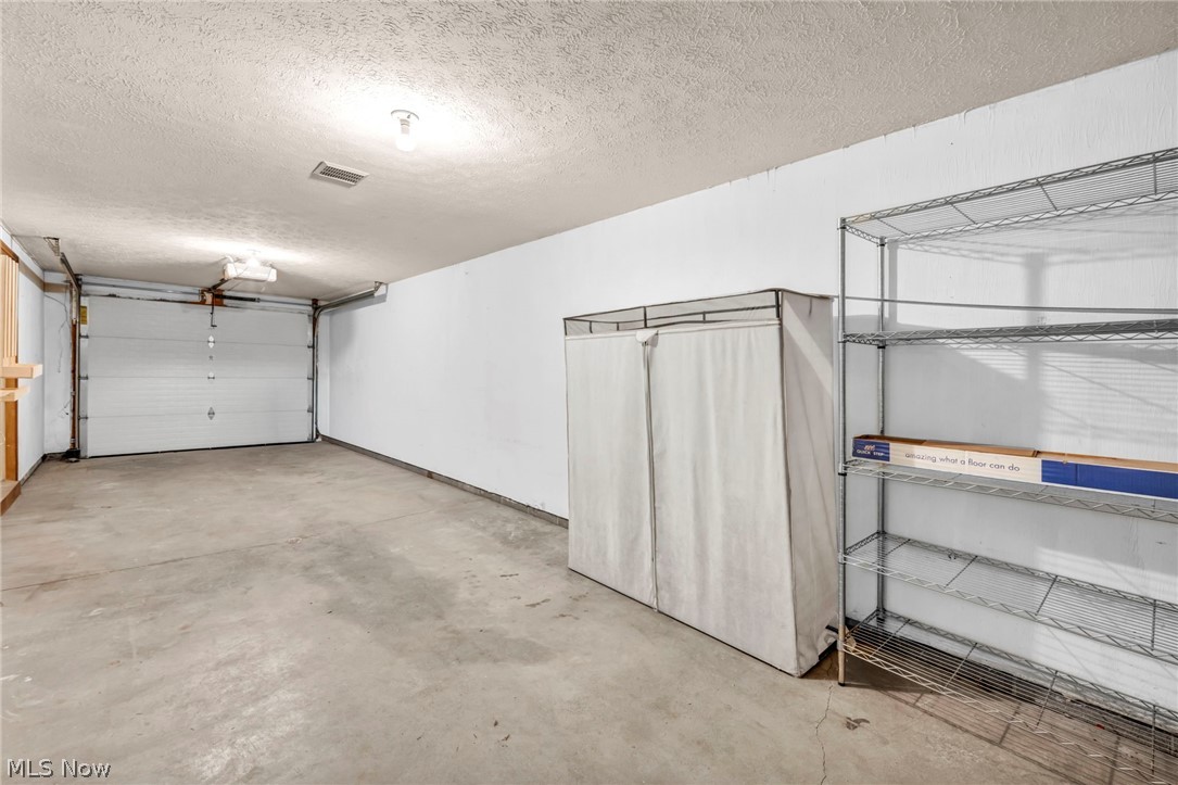 Creekside Vill - Residential