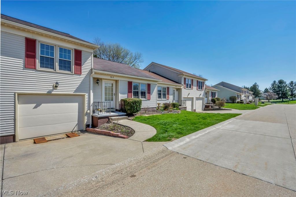 Photo of 5279 Creekside Boulevard #07, Brunswick, OH 44212 (MLS # 5199848)