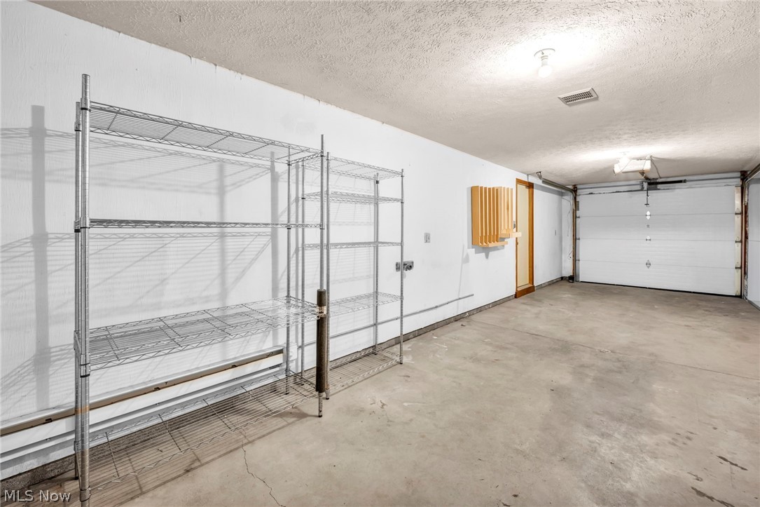 Creekside Vill - Residential