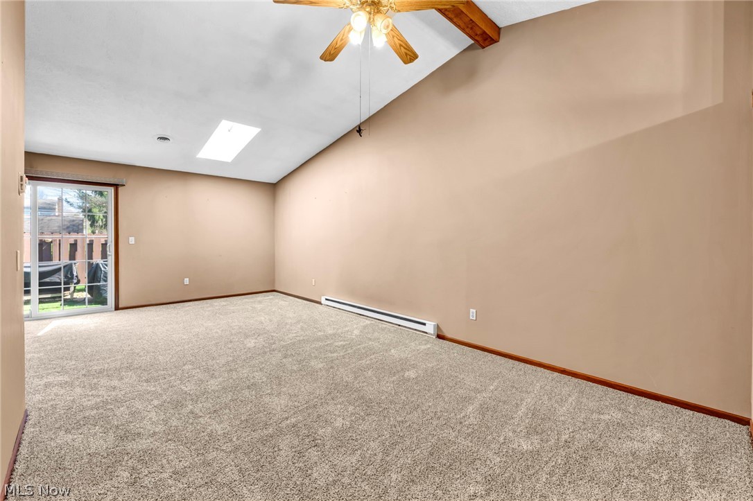 Creekside Vill - Residential