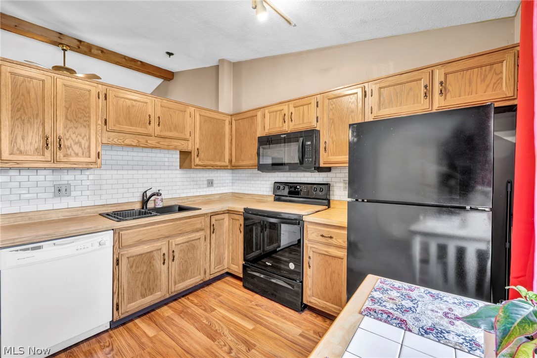 Creekside Vill - Residential