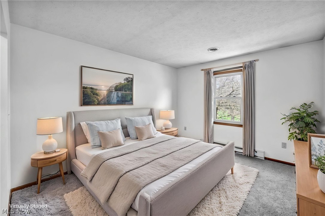 Creekside Vill - Residential