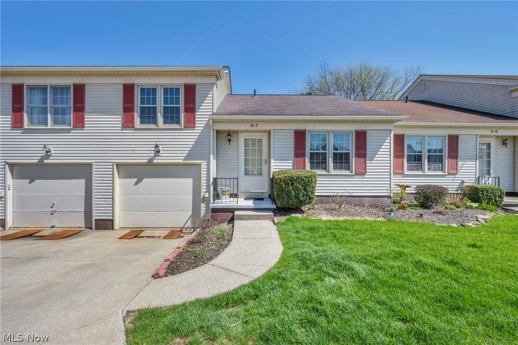 Photo of 5279 Creekside Boulevard #07, Brunswick, OH 44212 (MLS # 5199848)