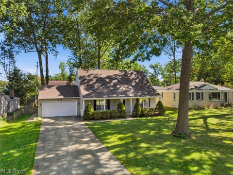 Homes For Sale - 1831 Eaton Drive<br/> Lorain County, Avon, OH 44011