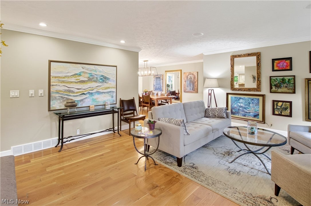 634 Wellesley Circle