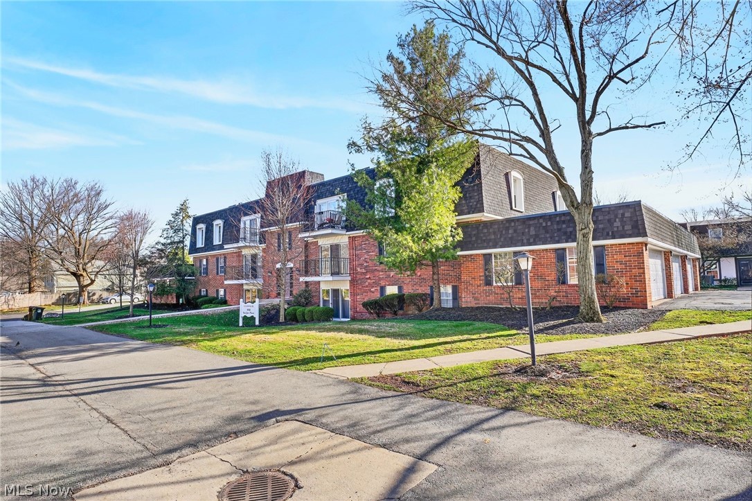 Danford Square Condo - Residential