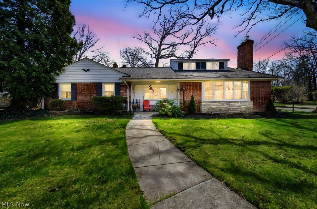 Photo of 25301 Wolf Road, Bay Village, OH 44140 (MLS # 5199605)