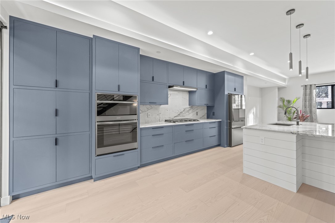 Hinge-Town-Homes - Residential