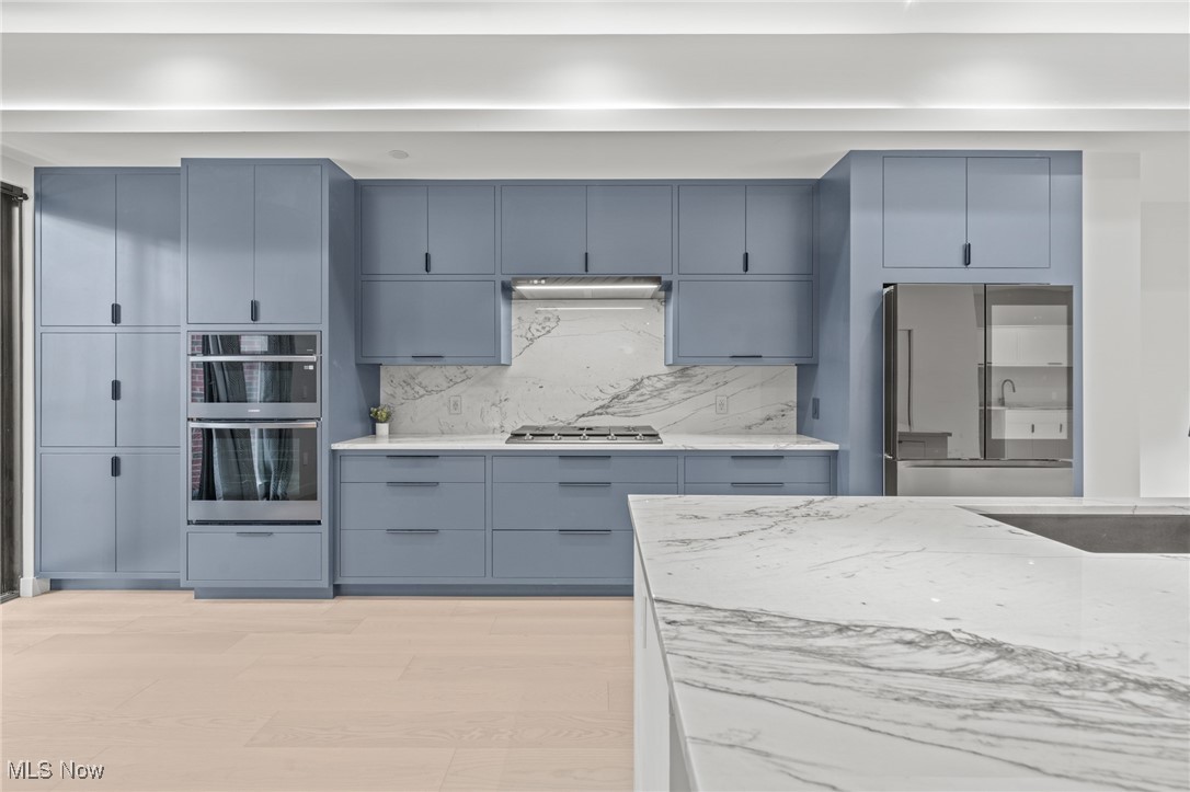 Hinge-Town-Homes - Residential