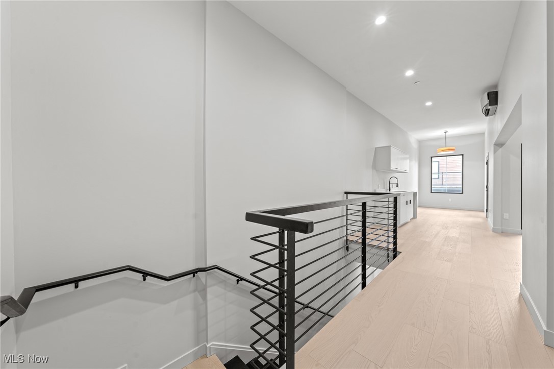 Hinge-Town-Homes - Residential