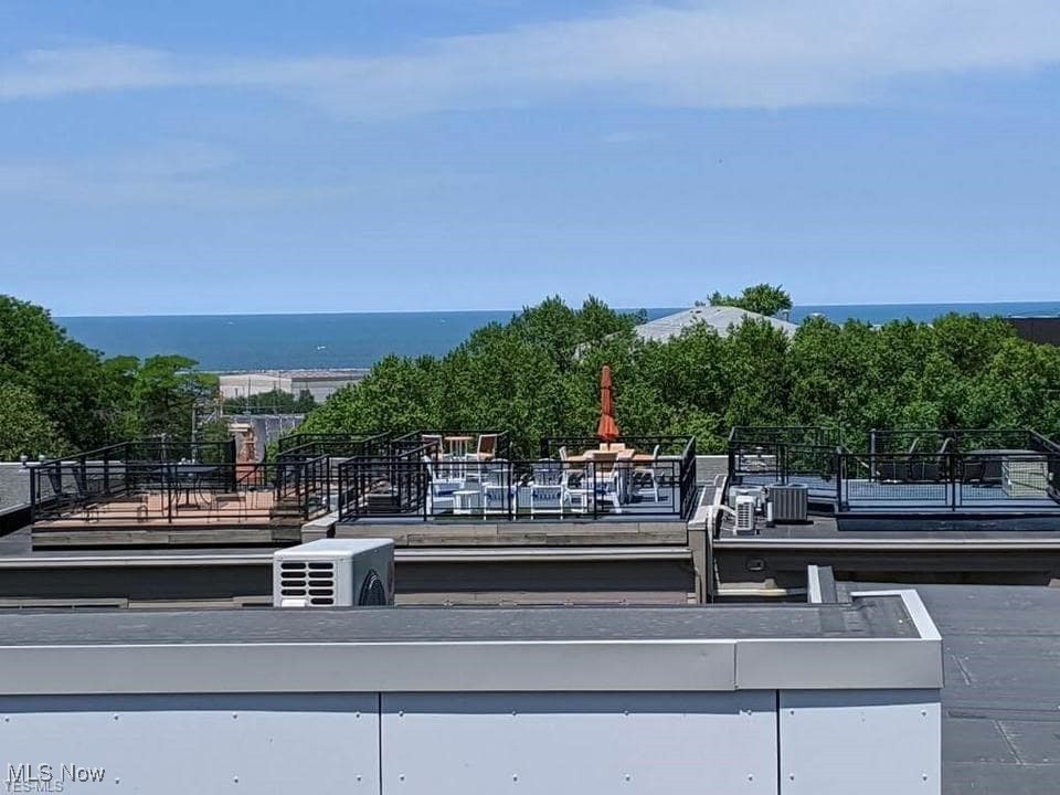 Hinge-Town-Homes - Residential