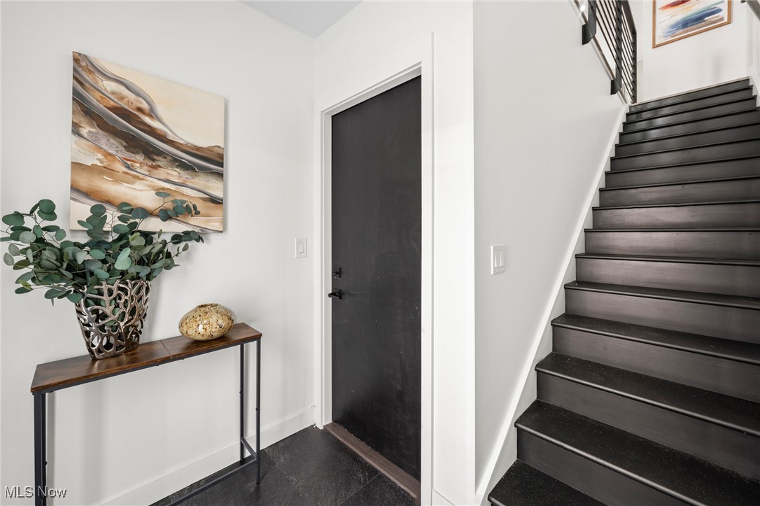 Hinge-Town-Homes - Residential