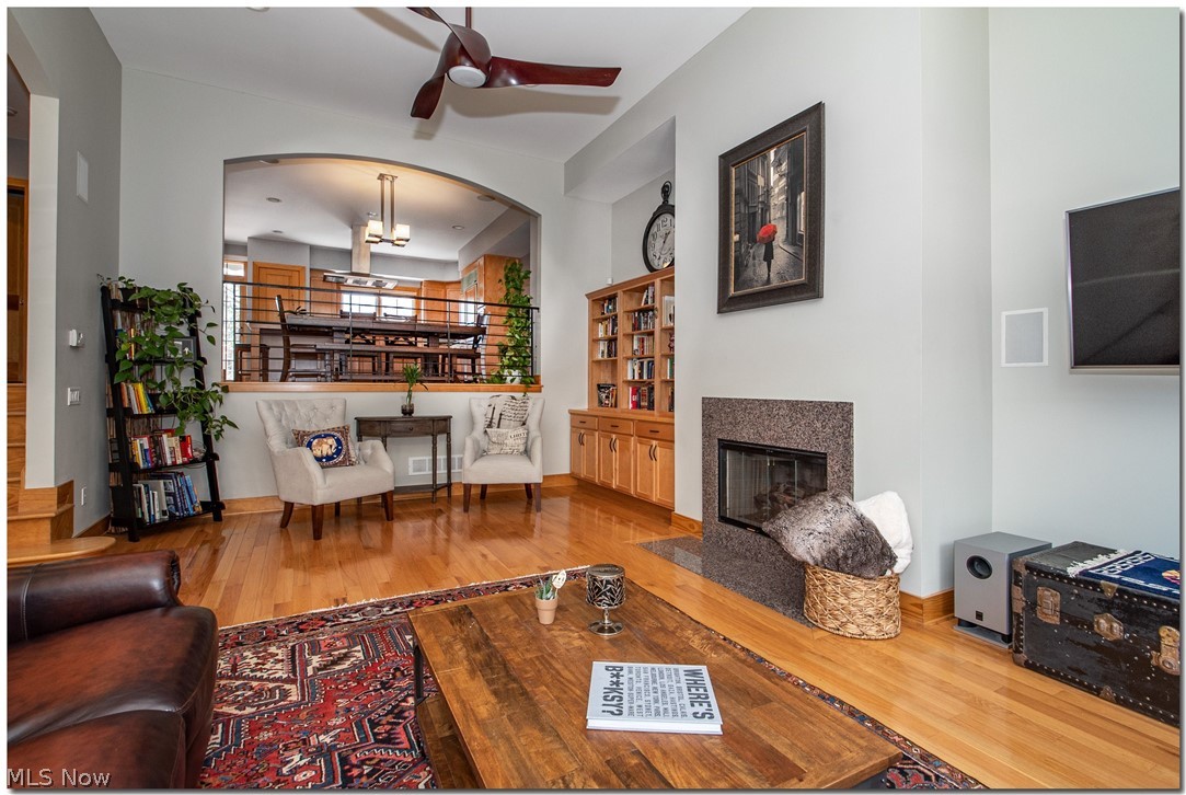 Derbyshire Twnhses - Residential