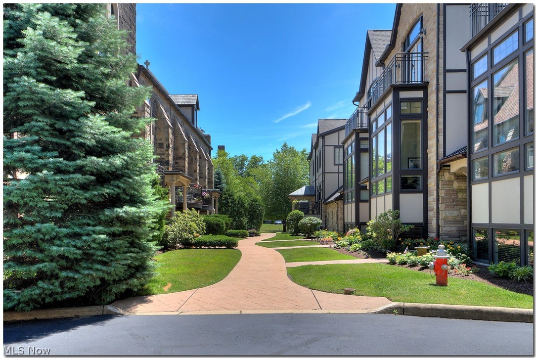 Derbyshire Twnhses - Residential