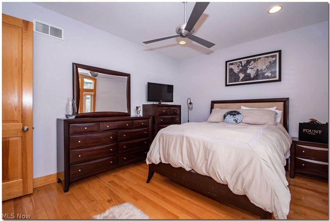 Derbyshire Twnhses - Residential