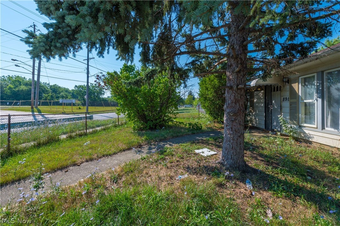 898 Wayside Road