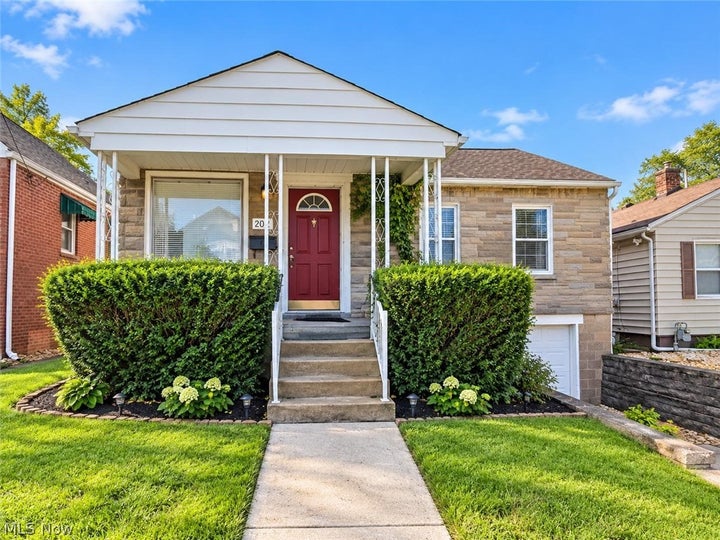 Photo 1 of 2 — 2020 Girard Avenue, Steubenville, OH 43952