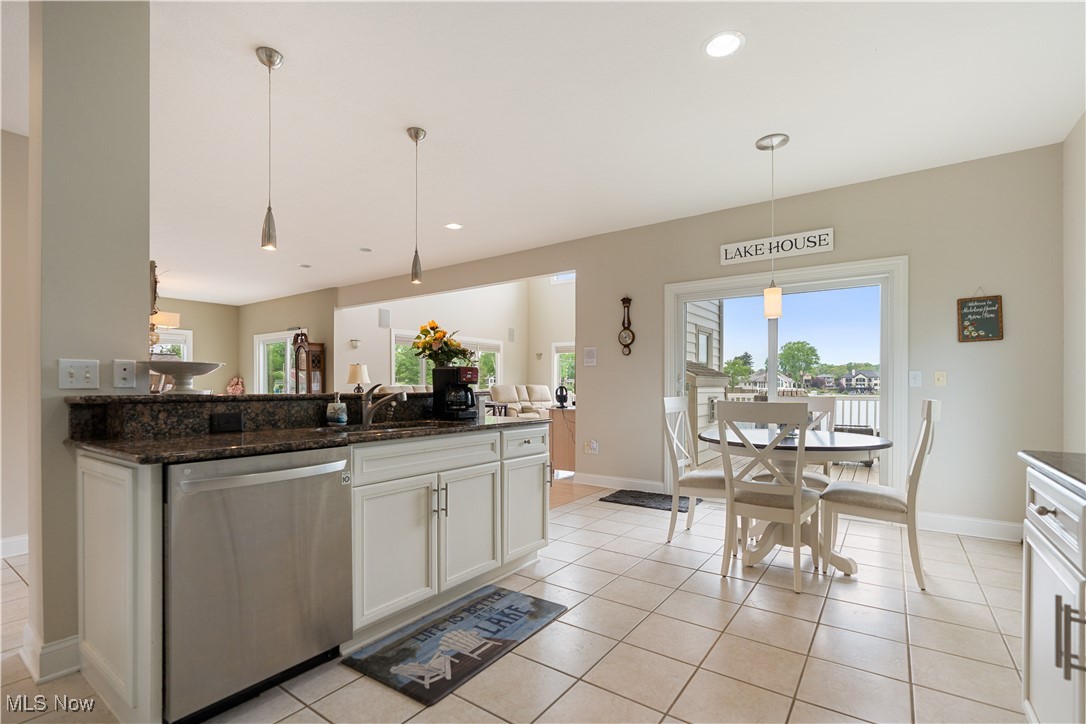 5325 S Island Drive, Canton, Ohio image 14
