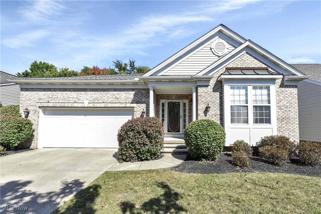 Hard To Find Ranch Style Cluster! Open floorplan w/high ceilings & white woodwork beginning in the welcoming large foyer w/wood floors & elegant wainscotting, 2nd bedroom, full bath, and office are off foyer, office would be great as guest bedroom or den. Foyer leads to the vaulted main living area w/large dining room perfect for special occasions & great room with an elegant corner white wood wall fireplace w/wall of windows providing perfect daily living & entertaining space. Eat-In kitchen w/center island, oak cabinets & a large eating area with access to the large private deck. The master suite features a tub, shower, dual sinks, and a large walk-in closet. The 2,000+ sqft basement has a half bath, workshop, and is ready to be turned into your dream rec room. Relax and unwind on the private deck overlooking the wooded backyard. Landscaping and snow removal are included in the Stratford Village $115 monthly fee. Close to Broadview Hts Recreation Center, Golf & Metro Park. New Hampton Neighborhood Amenities include pool, playground, clubhouse, trails & more!
