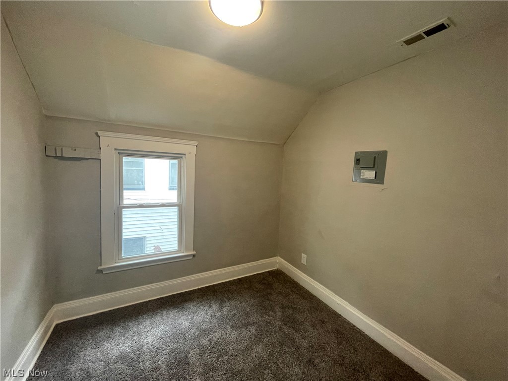 Elwell & Marvins - Residential Lease