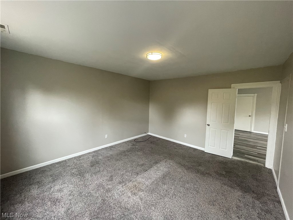 Elwell & Marvins - Residential Lease