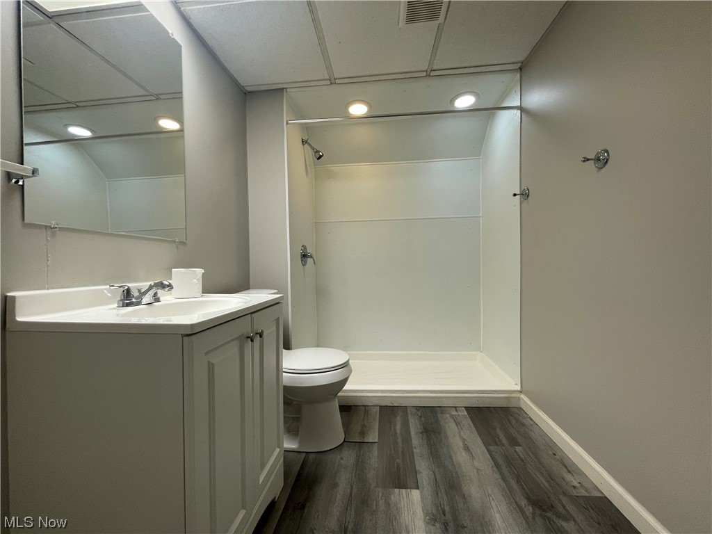 Elwell & Marvins - Residential Lease