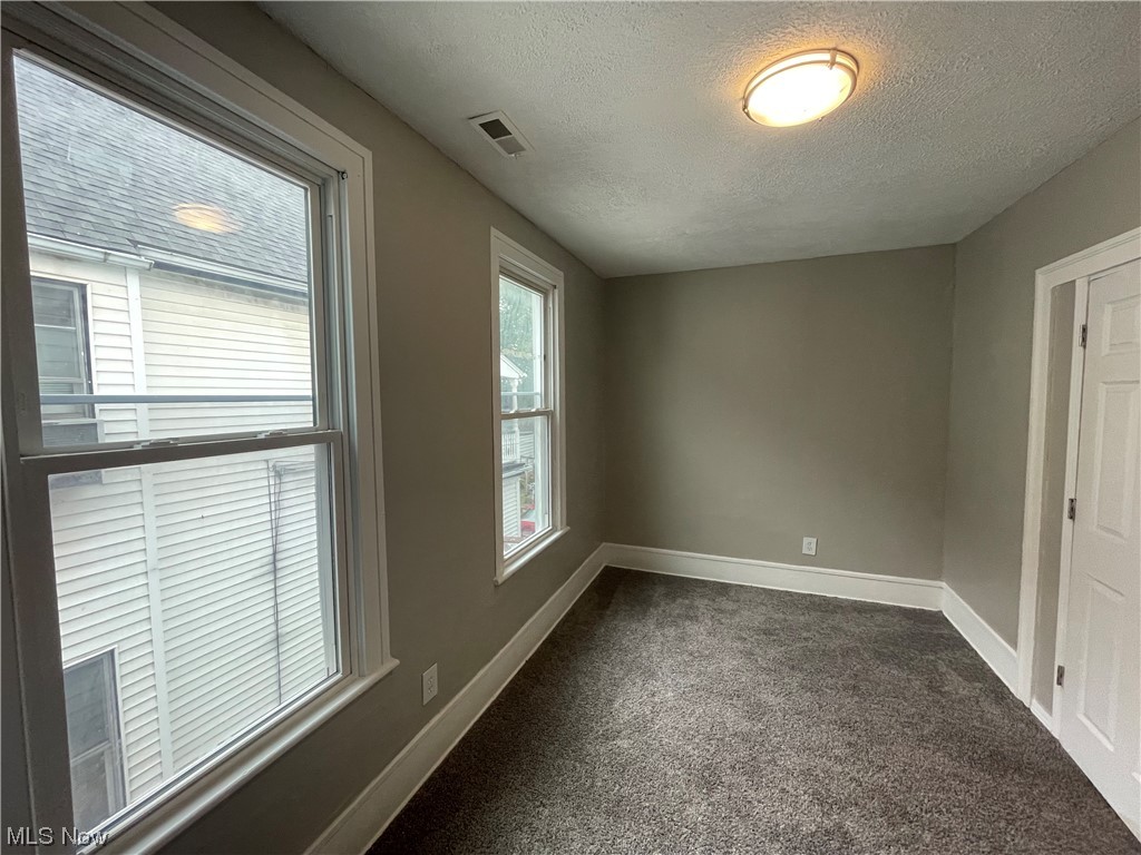 Elwell & Marvins - Residential Lease