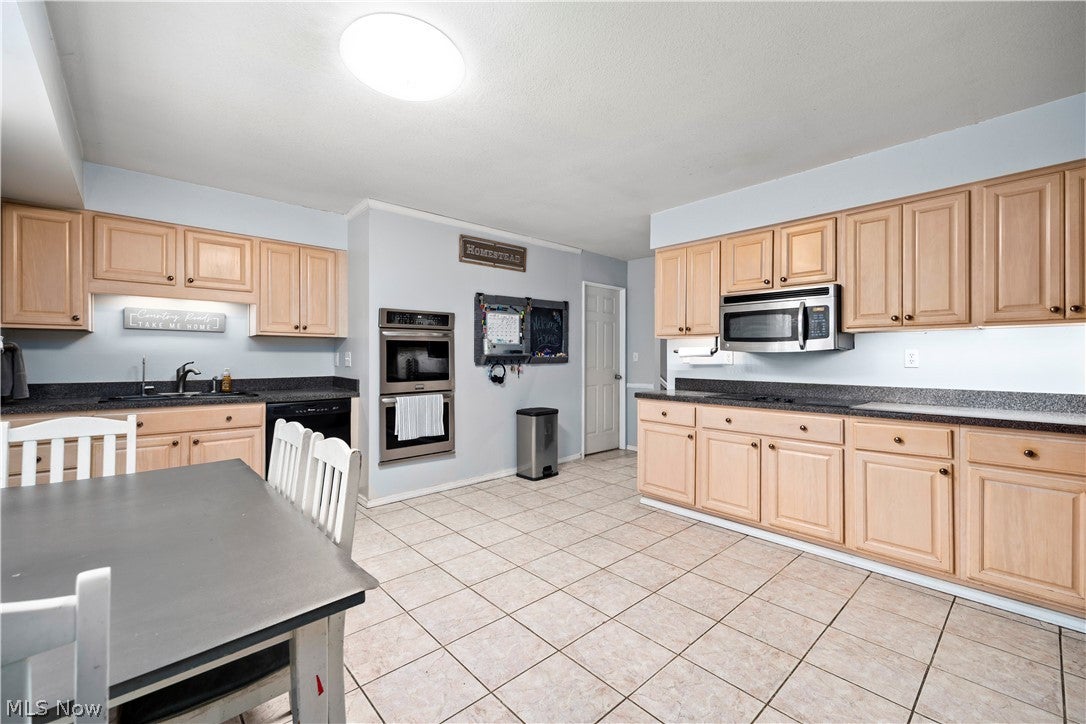 2124 Hinckley Hills Road