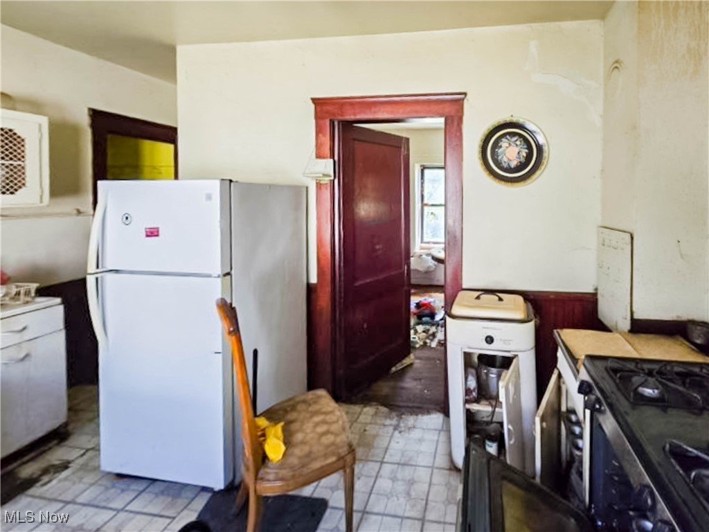 3557 E 114th Street, Cleveland, Ohio image 9