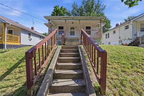 Homes For Sale - 578 Plum Avenue<br/> Akron, OH 44305