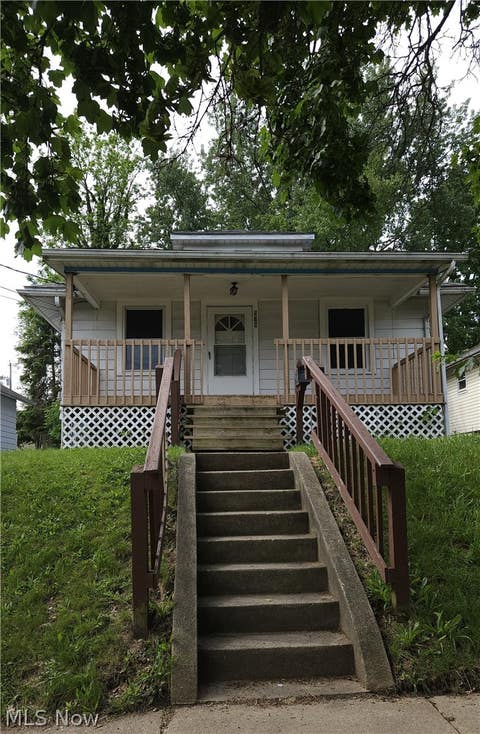 Homes For Sale - 578 Plum Avenue<br/> Akron, OH 44305
