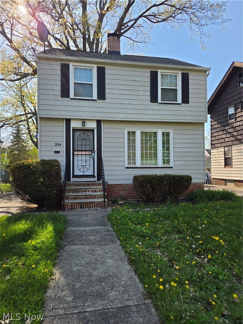 Photo of 994 Yellowstone Avenue, Cleveland Heights, OH 44121 (MLS # 5204927)