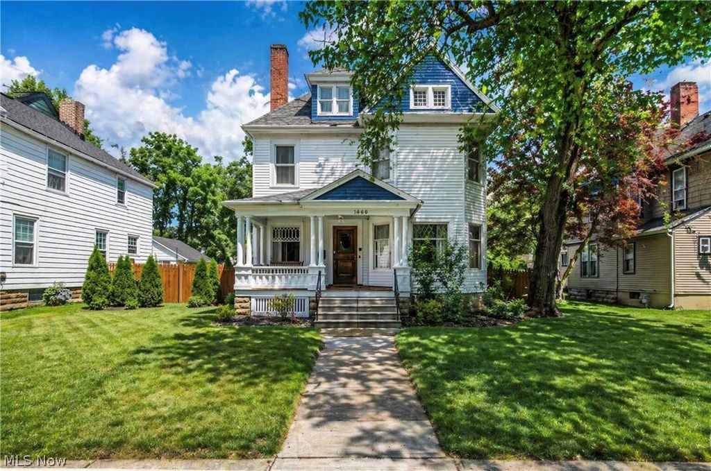 Photo of 146 Harrison Street, Elyria, OH 44035 (MLS # 5202358)