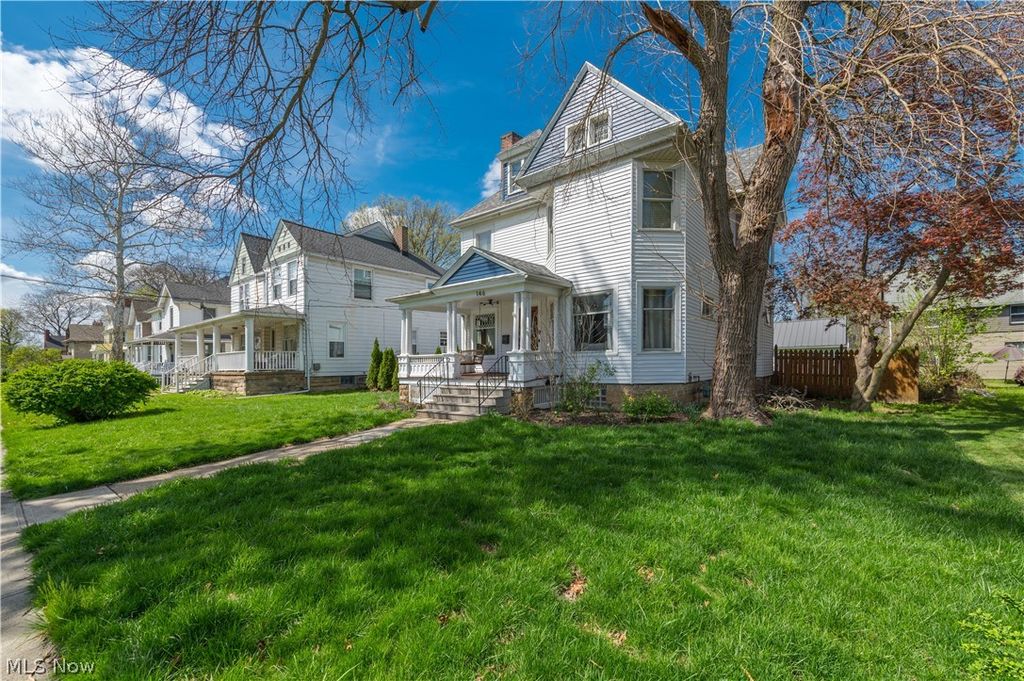 Photo of 146 Harrison Street, Elyria, OH 44035 (MLS # 5202358)